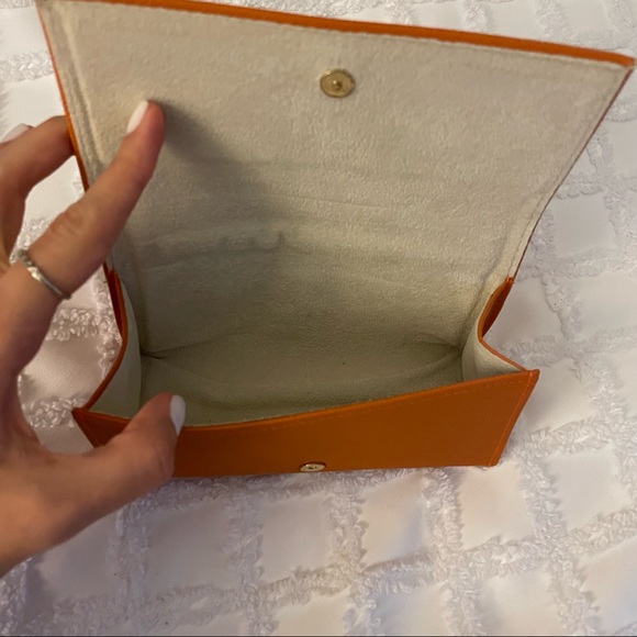 Tory Burch Sunglasses Case - Picture 10 of 12
